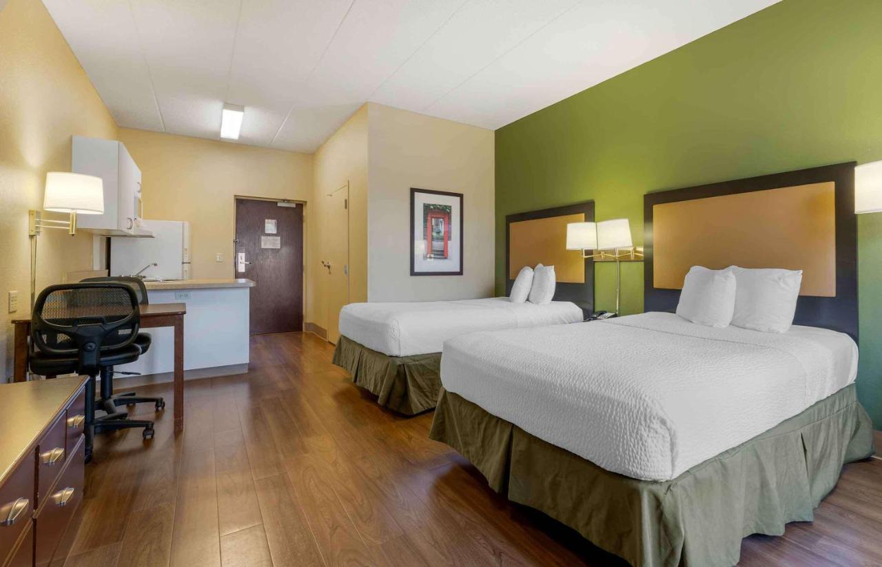 | Extended Stay America Suites - Chicago - Darien