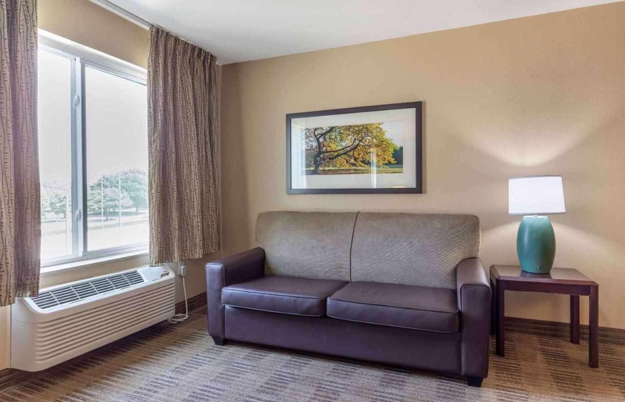 | Extended Stay America Suites - Chicago - Darien