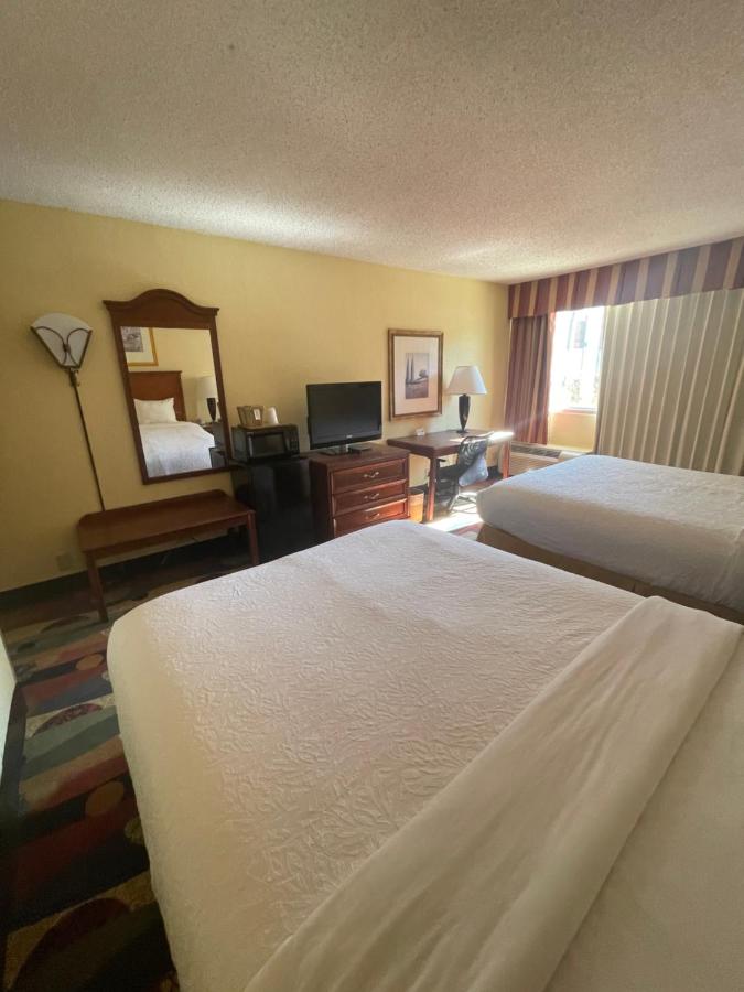 | Budgetel Inn & Suites Atlanta