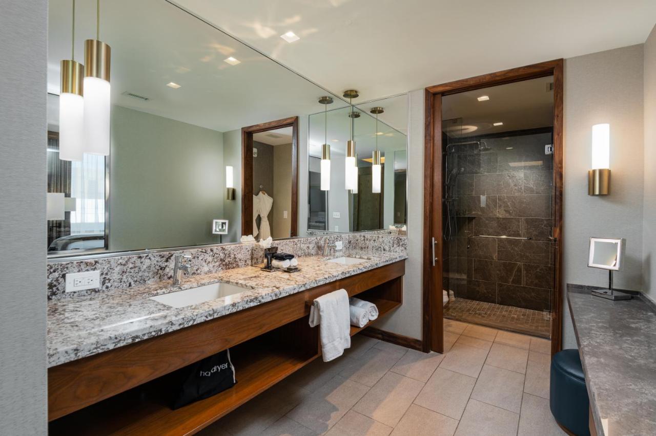Deluxe Double Room at Drey Hotel