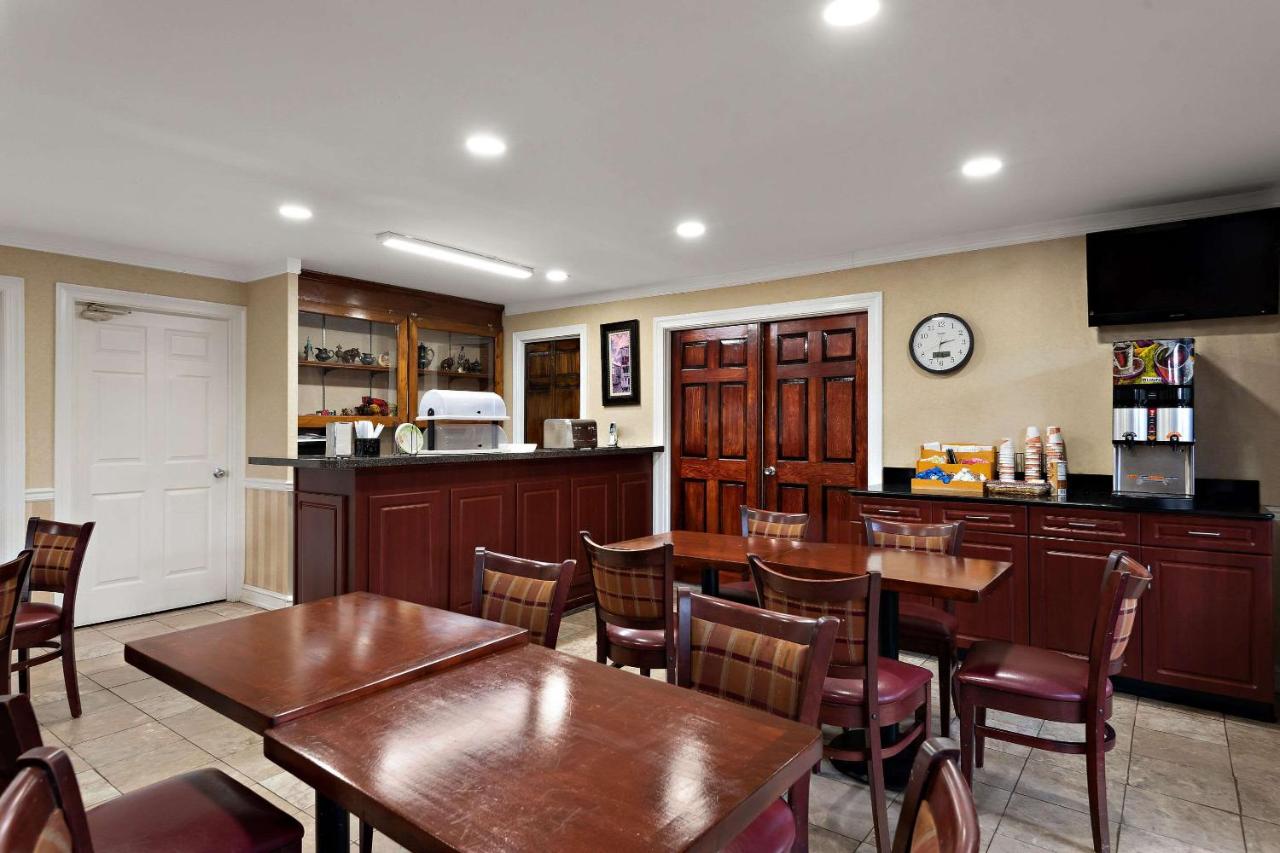 | Econo Lodge Princess Anne