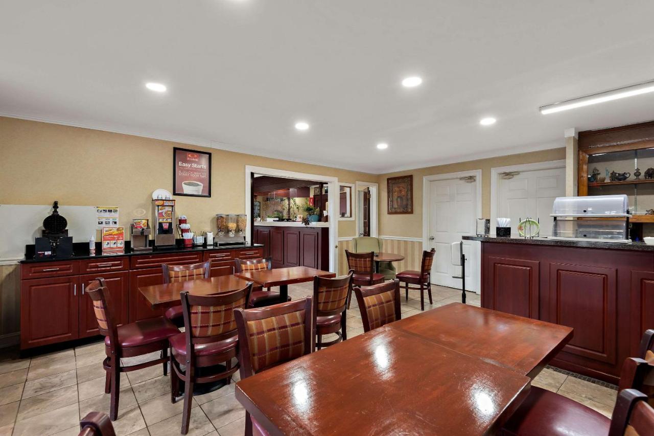 | Econo Lodge Princess Anne