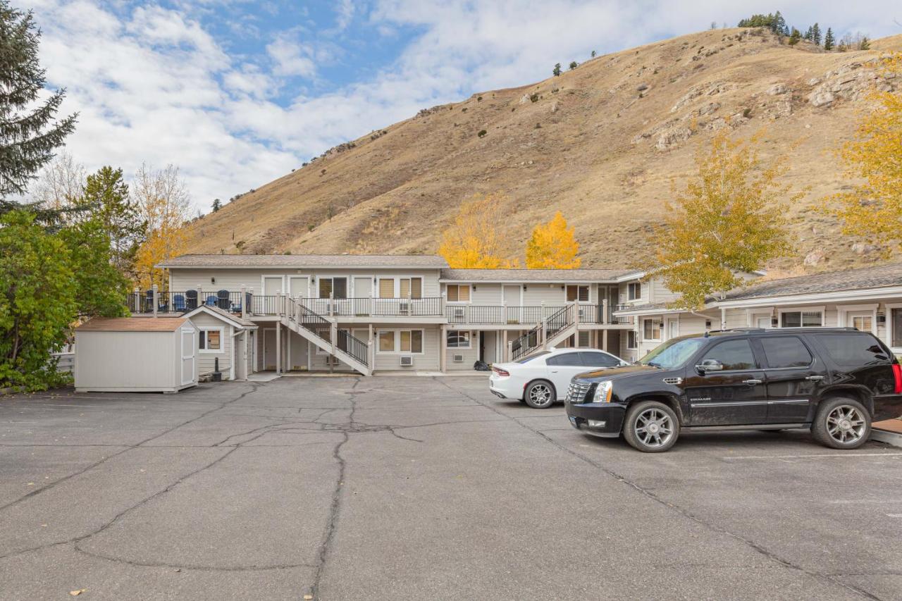  | Miller Park Lodge