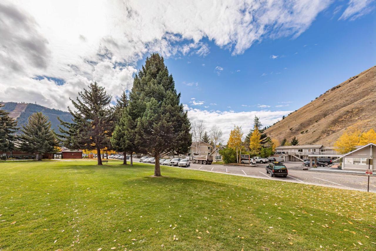  | Miller Park Lodge