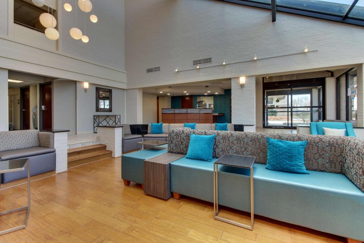 | Pear Tree Inn St. Louis Airport