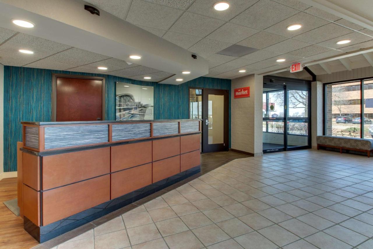 | Pear Tree Inn St. Louis Airport