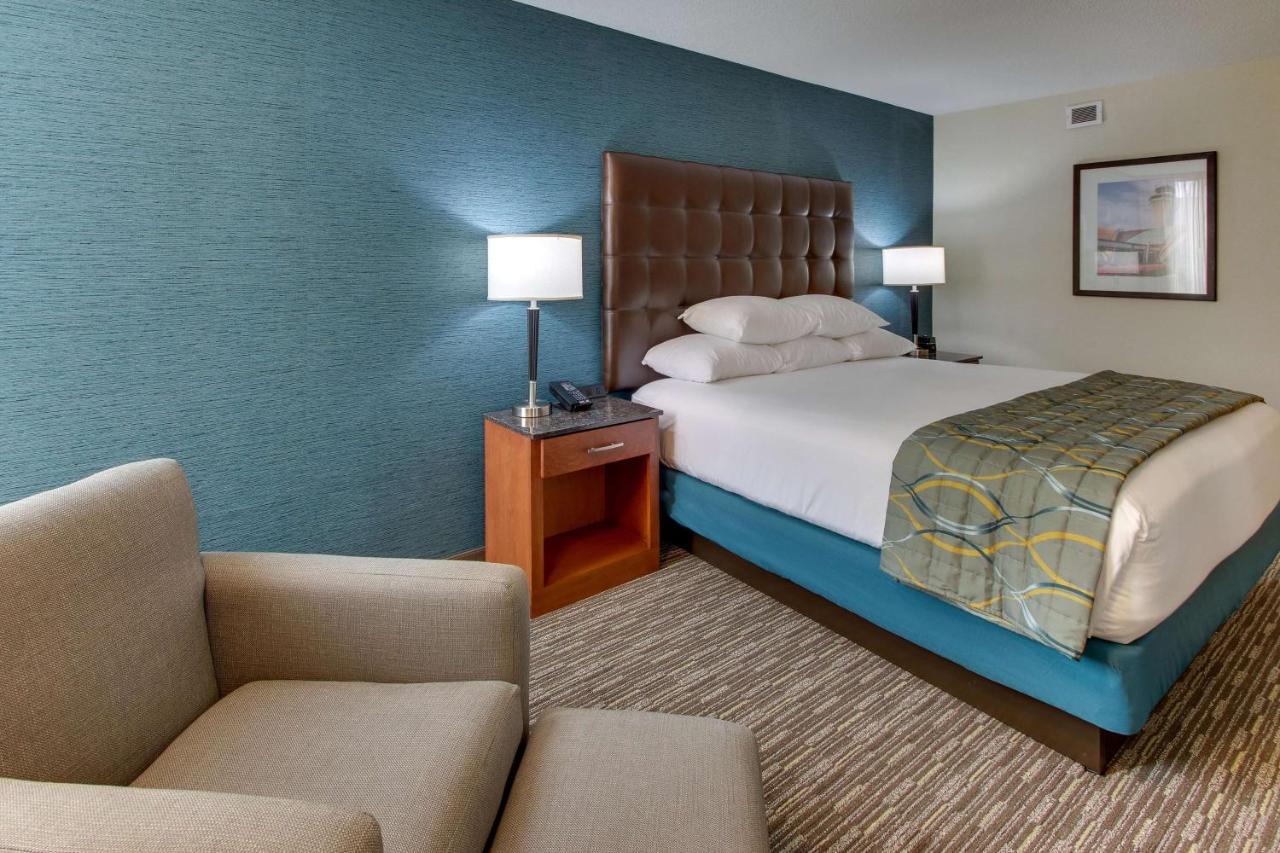 | Pear Tree Inn St. Louis Airport