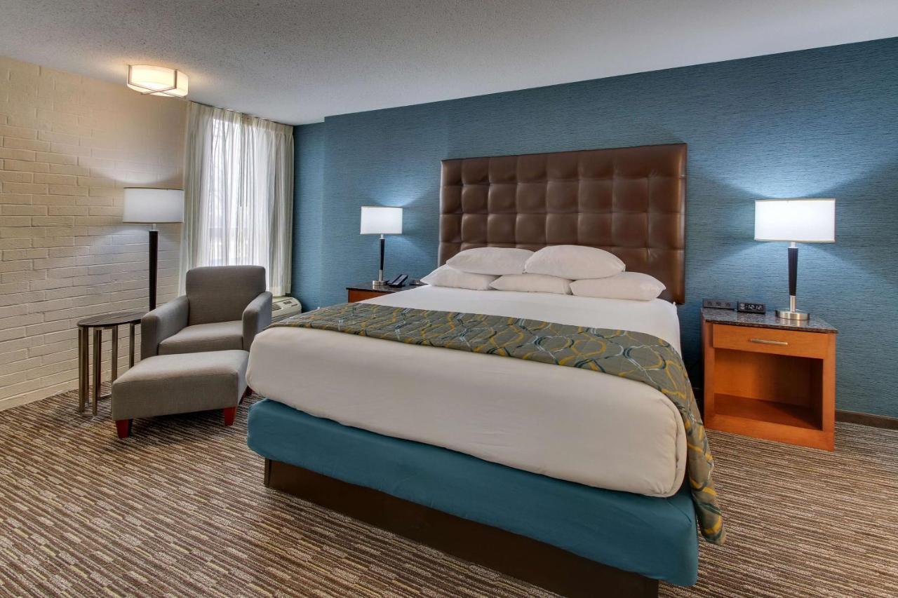 | Pear Tree Inn St. Louis Airport