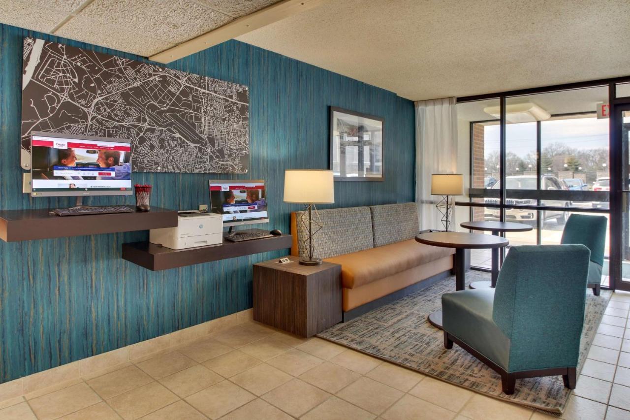 | Pear Tree Inn St. Louis Airport