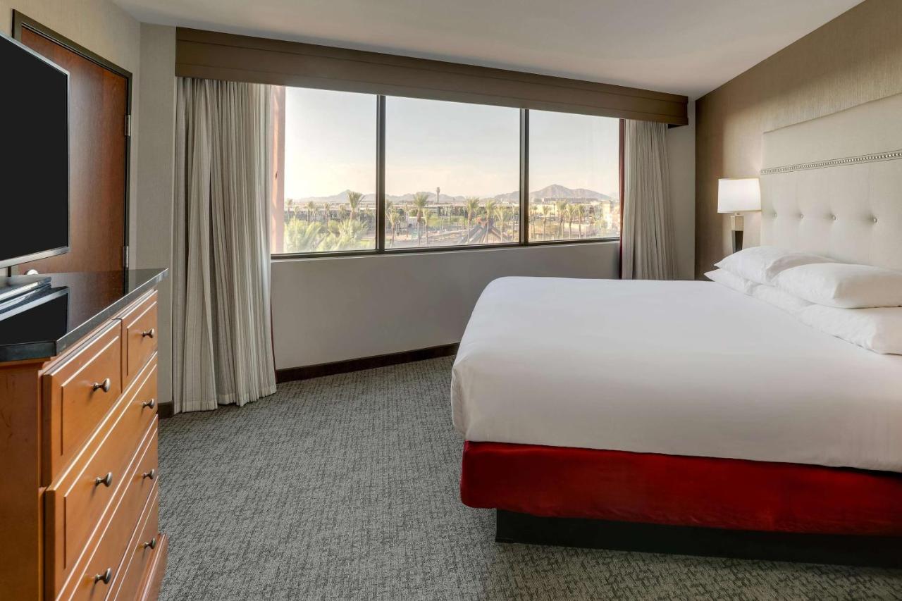Deluxe King Suite at Drury Inn & Suites Phoenix Airport