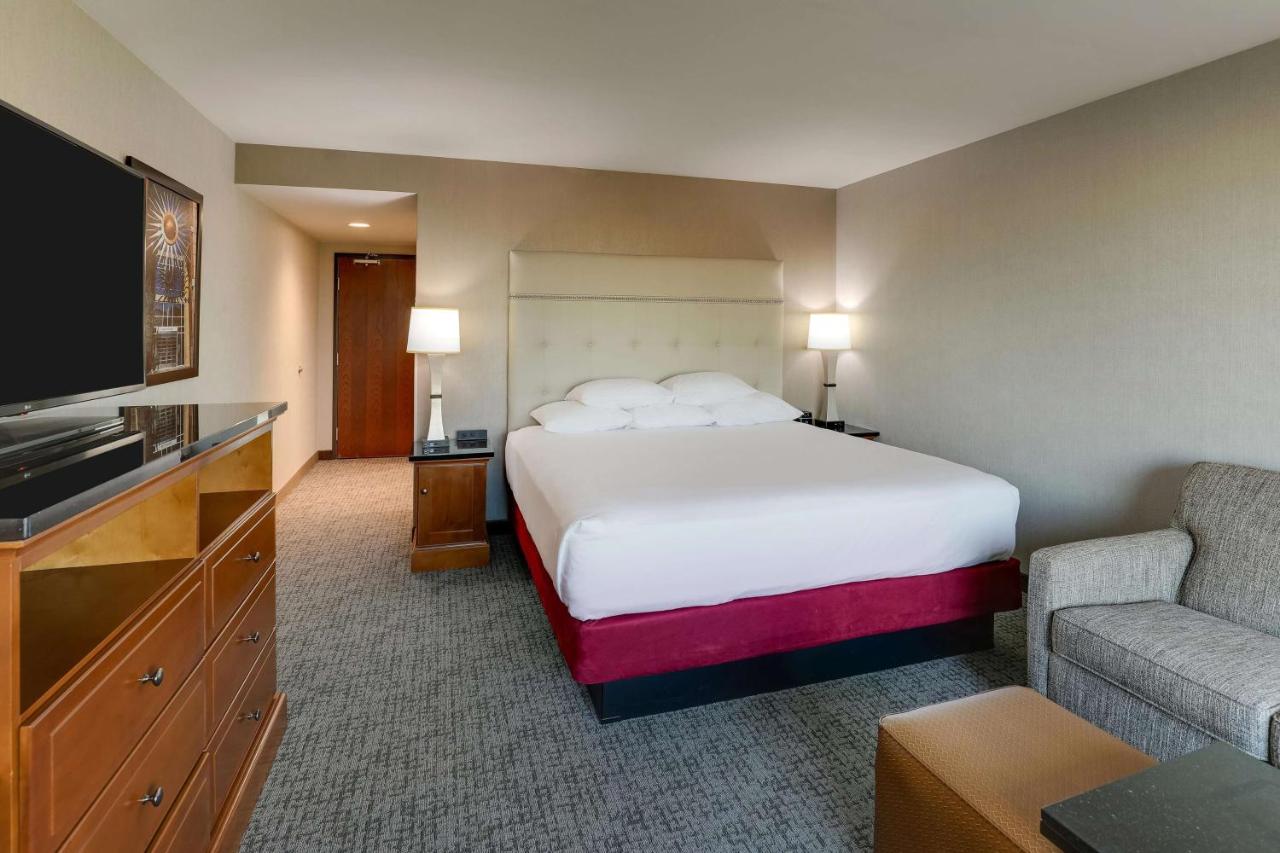 King Room with Sofa Bed, Terrace - Hearing Accessible at Drury Inn & Suites Phoenix Airport