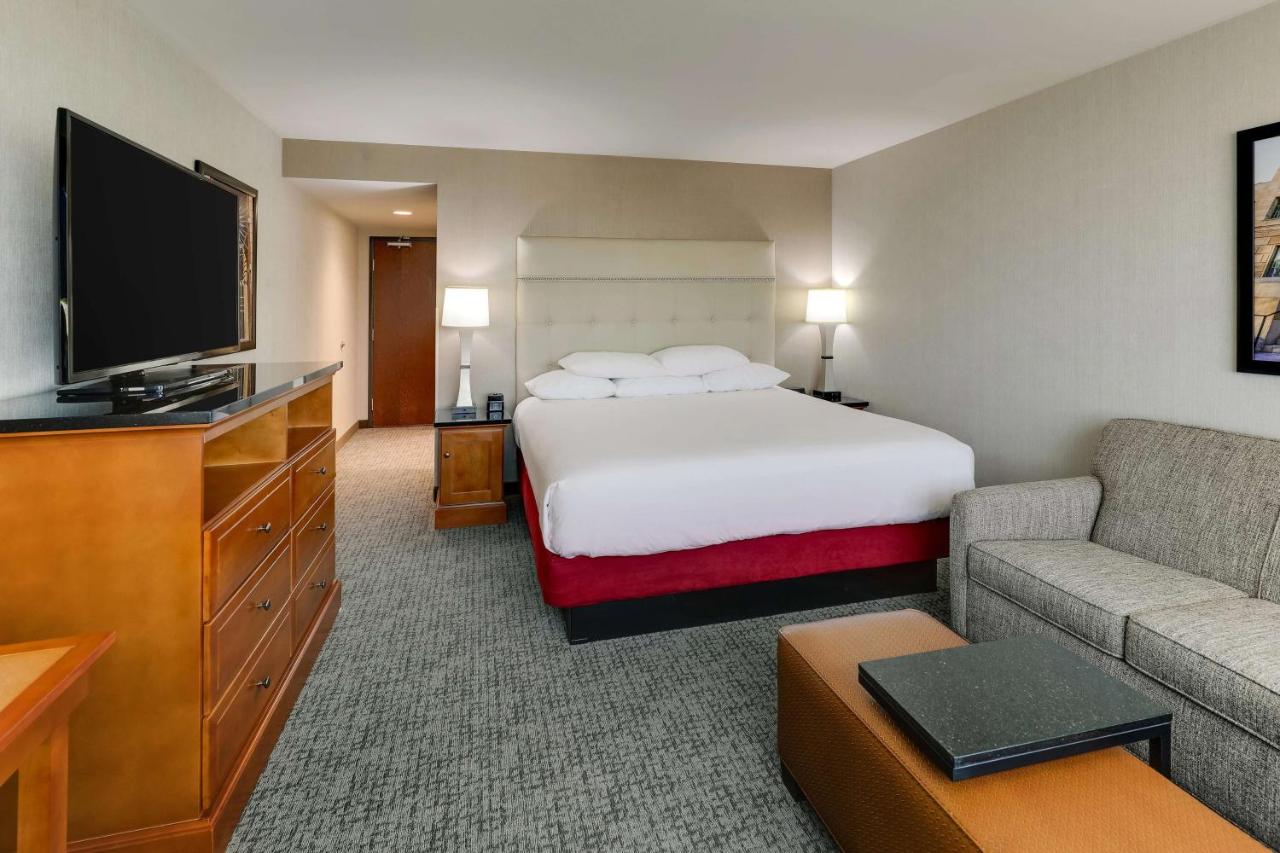 Superior King Room with Sofa Bed - Hearing Accessible at Drury Inn & Suites Phoenix Airport