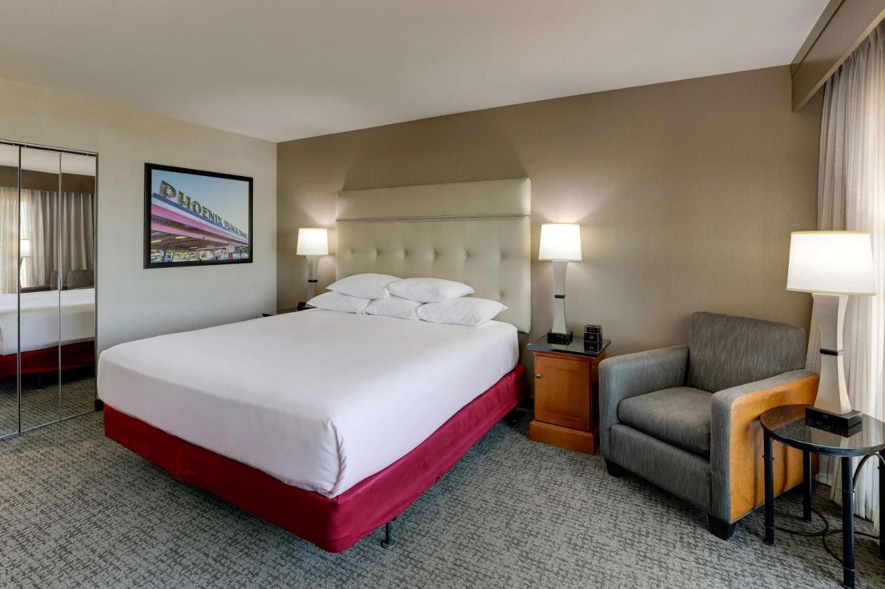 Deluxe King Room with Terrace View - Non-Smoking at Drury Inn & Suites Phoenix Airport