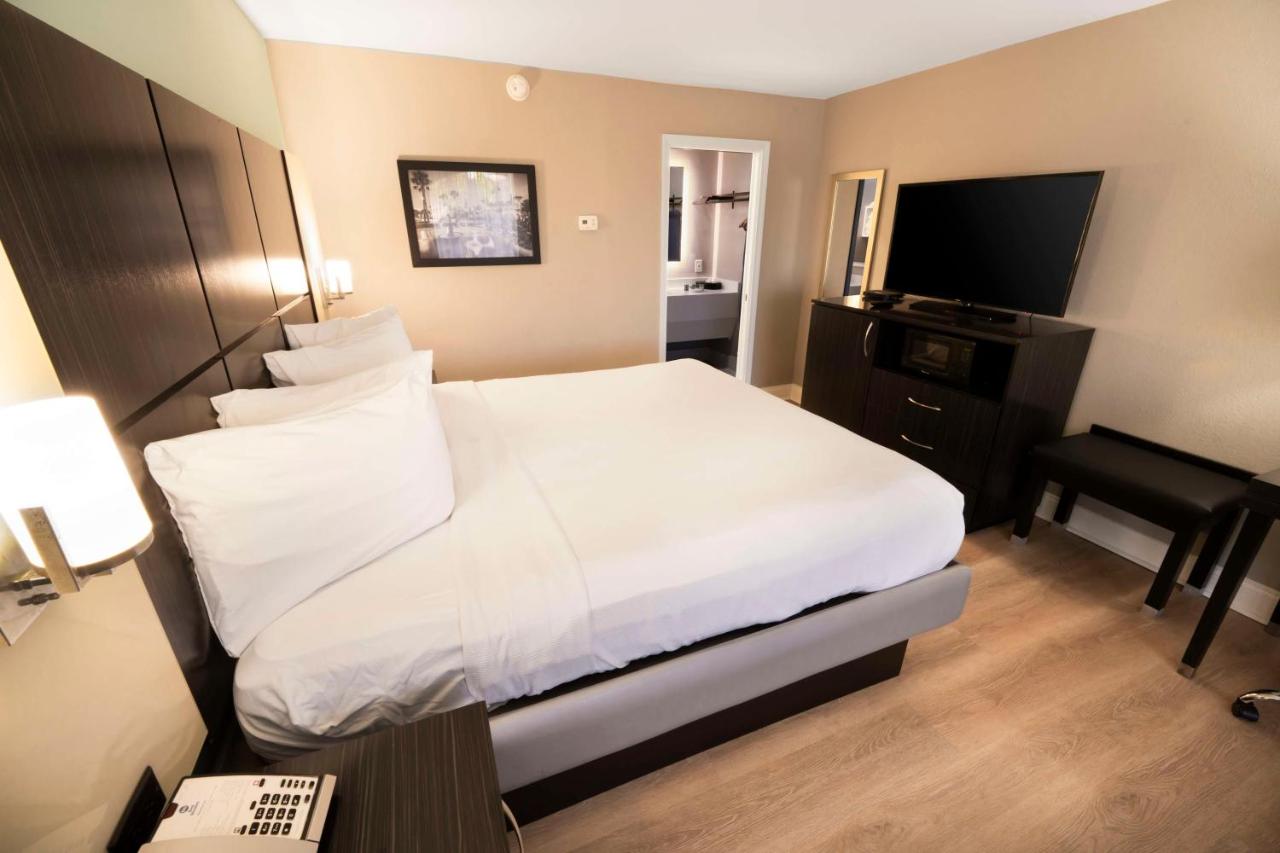King Room - Disability Access - Non Smoking at Best Western Historical Inn