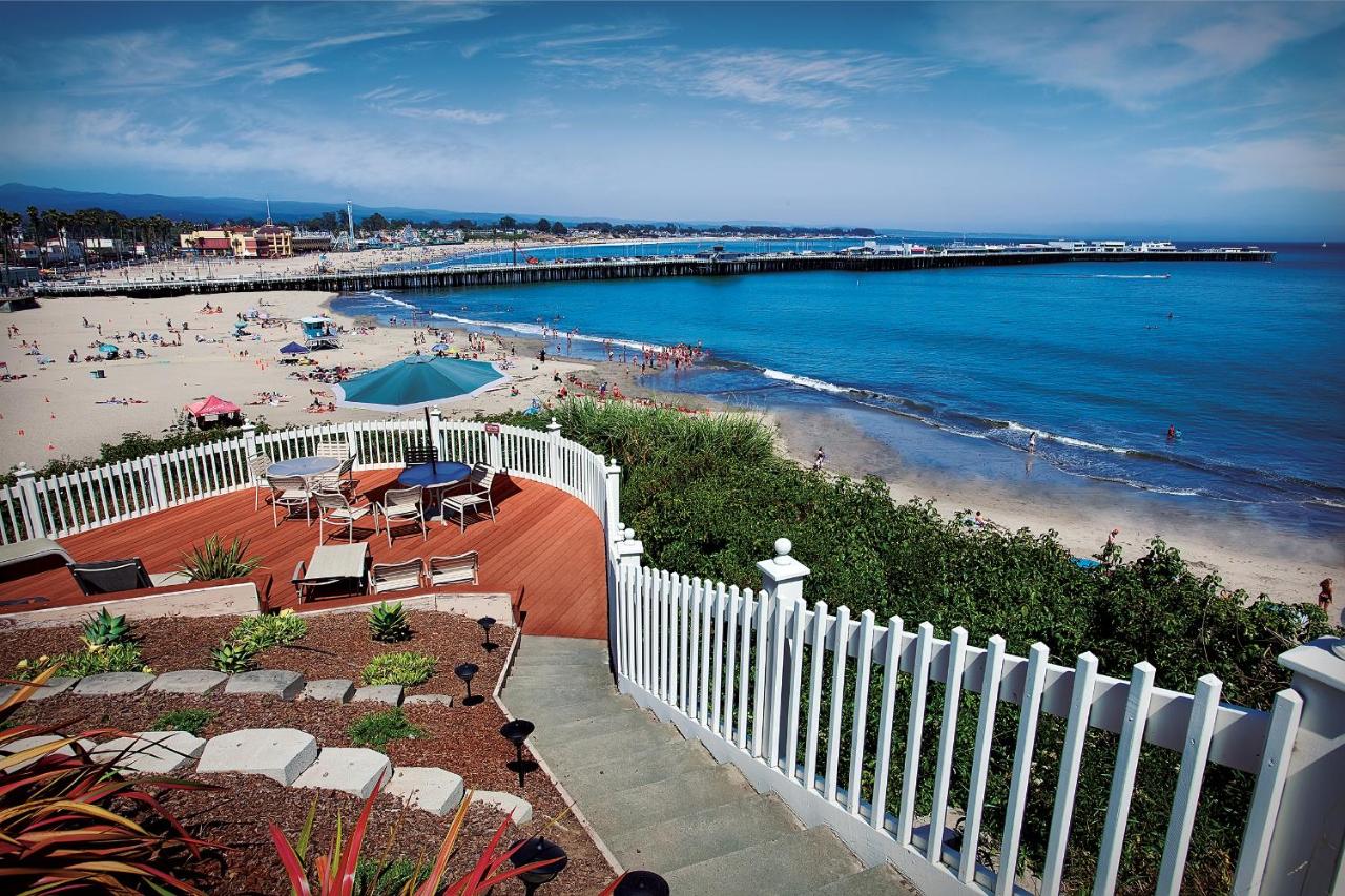 | Sea & Sand Inn
