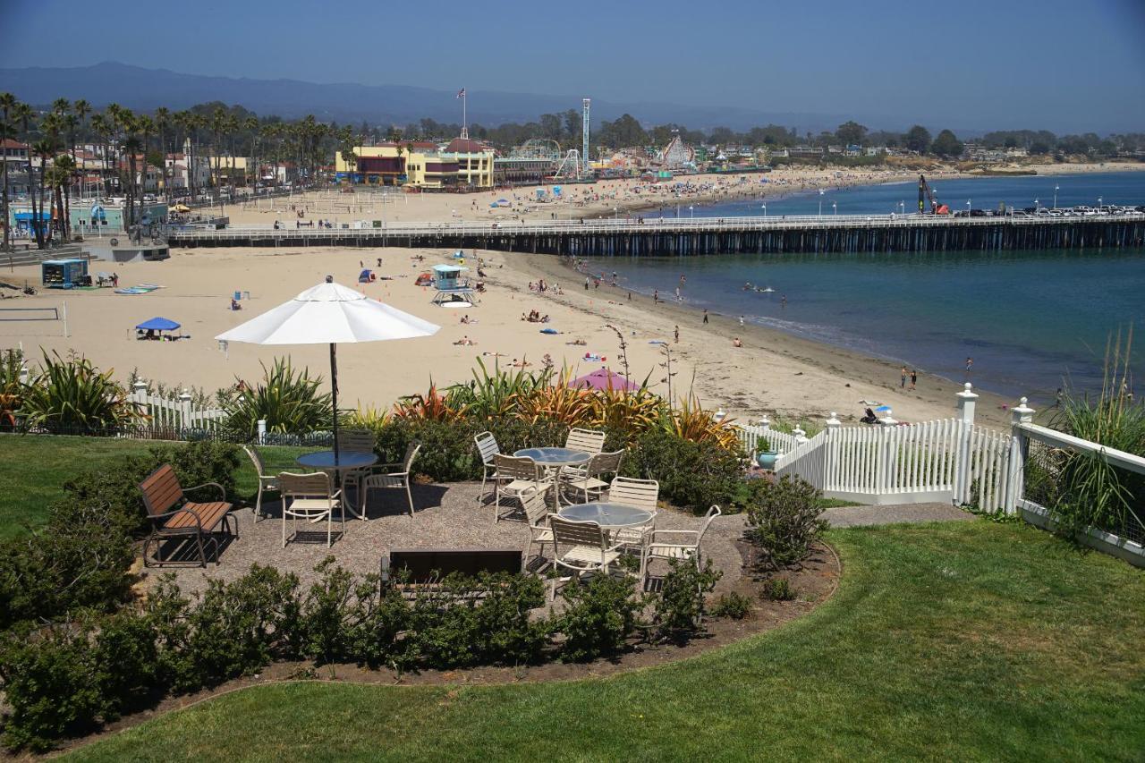 | Sea & Sand Inn