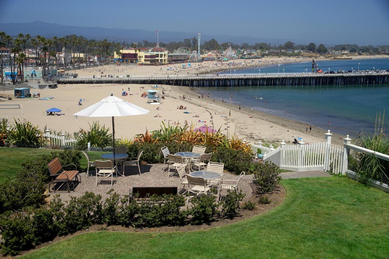 | Sea & Sand Inn