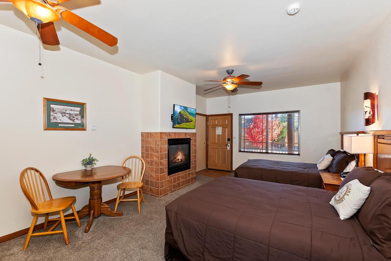Queen Room with Two Queen Beds at Robinhood Resort