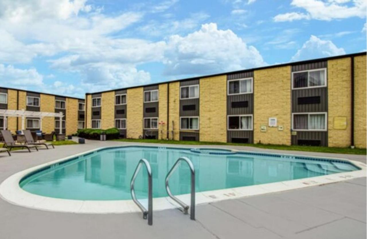 | SureStay Plus Hotel by Best Western McGuire AFB Jackson