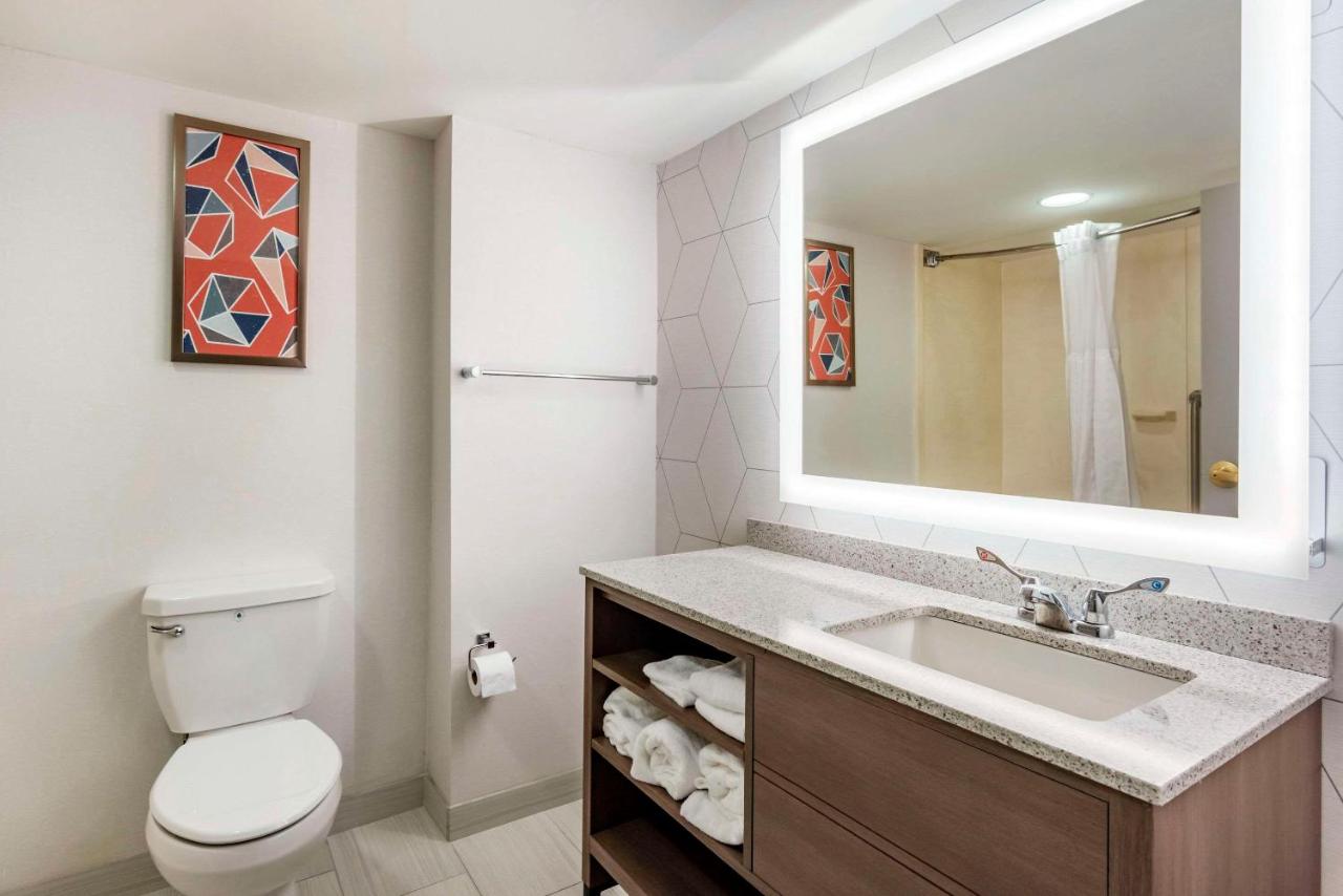 King Room - Non-Smoking at Comfort Suites Ocean City West