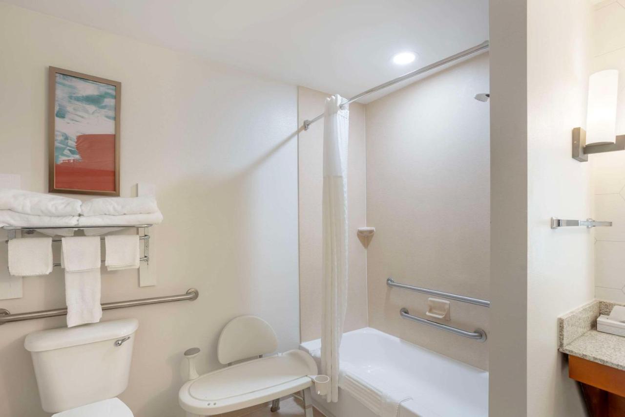Suite with Two Queen Beds - Accessible/Non-Smoking at Comfort Suites Bloomsburg