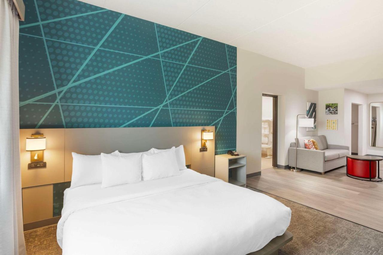 King Suite with Roll-in-Shower - Accessible/Non-Smoking at Comfort Suites Bloomsburg