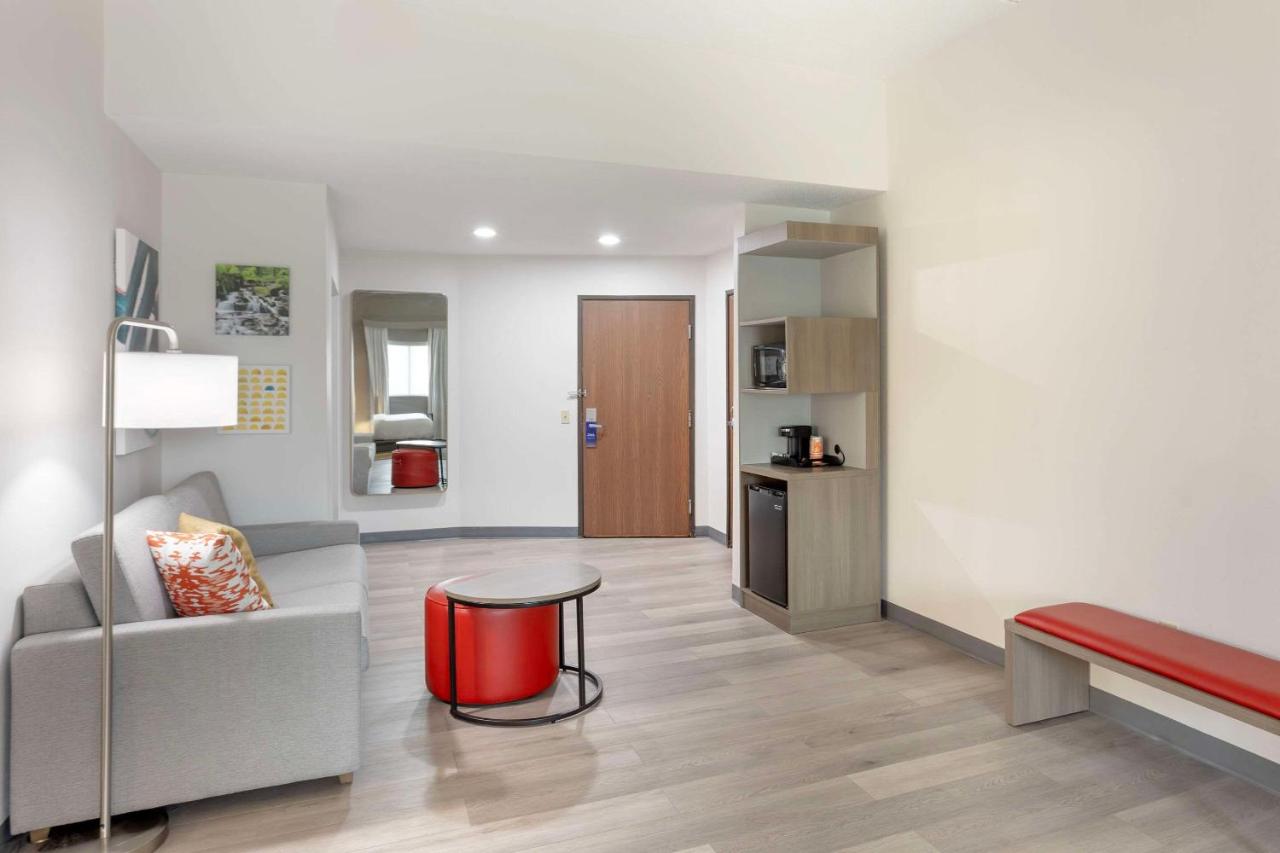 Suite with Two Queen Beds - Accessible/Non-Smoking at Comfort Suites Bloomsburg