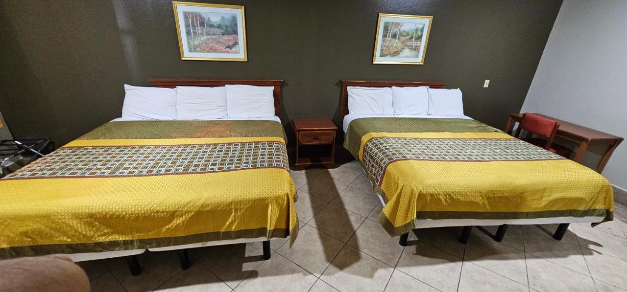| Texas Inn and Suites Edinburg