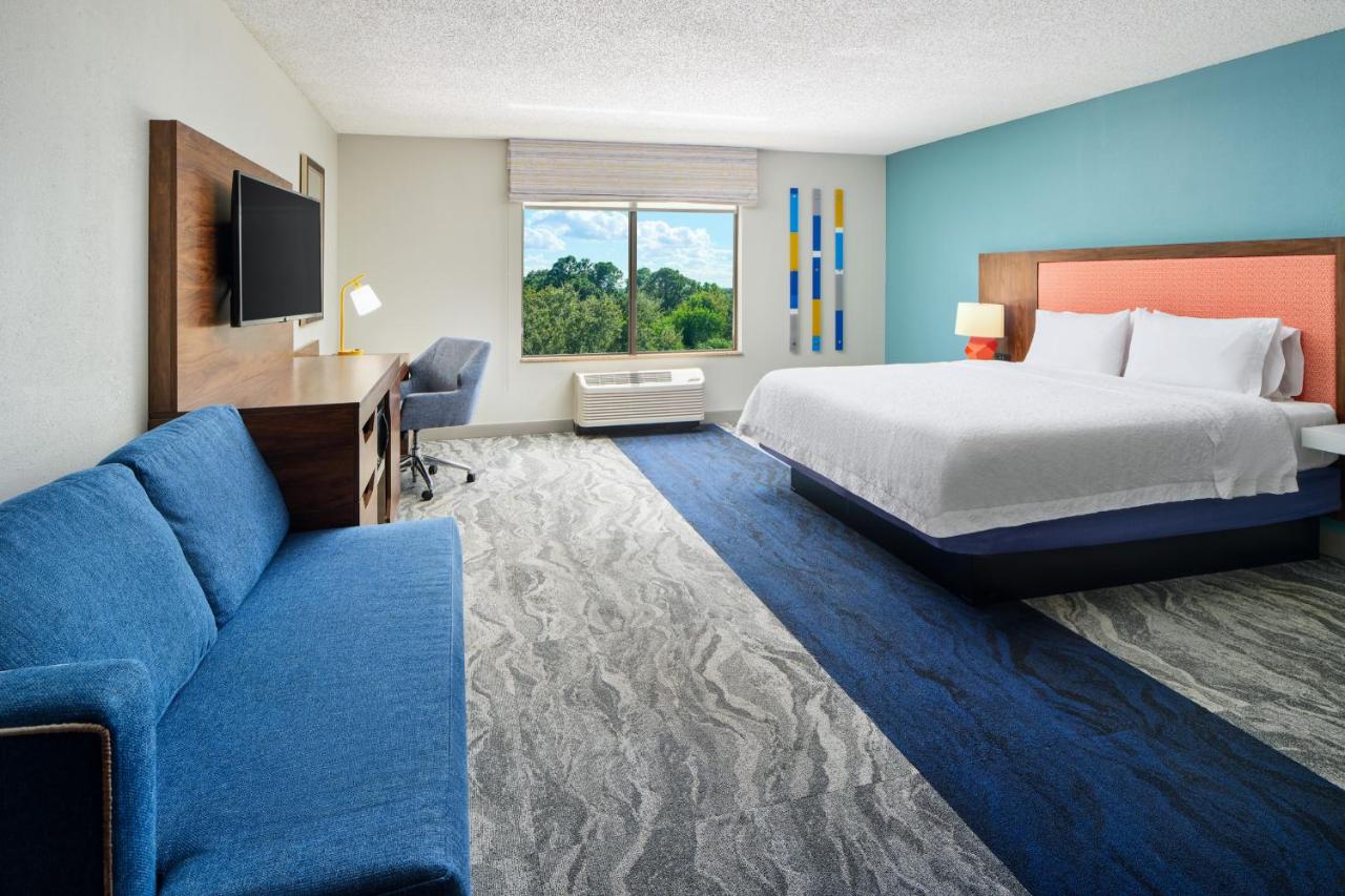 King Room with Spa Bath - Non-Smoking at Hampton Inn Melbourne-Viera