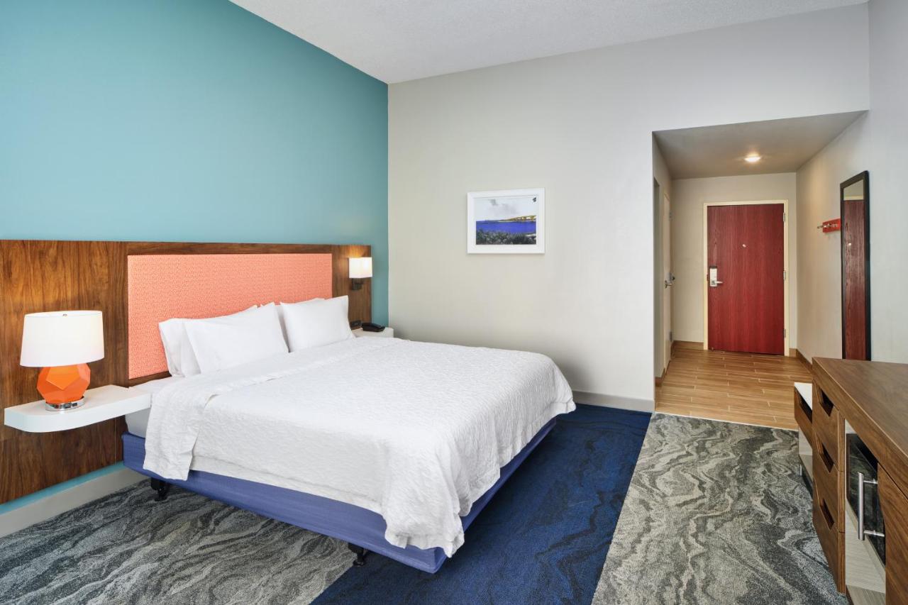 King Room - Non-Smoking at Hampton Inn Melbourne-Viera