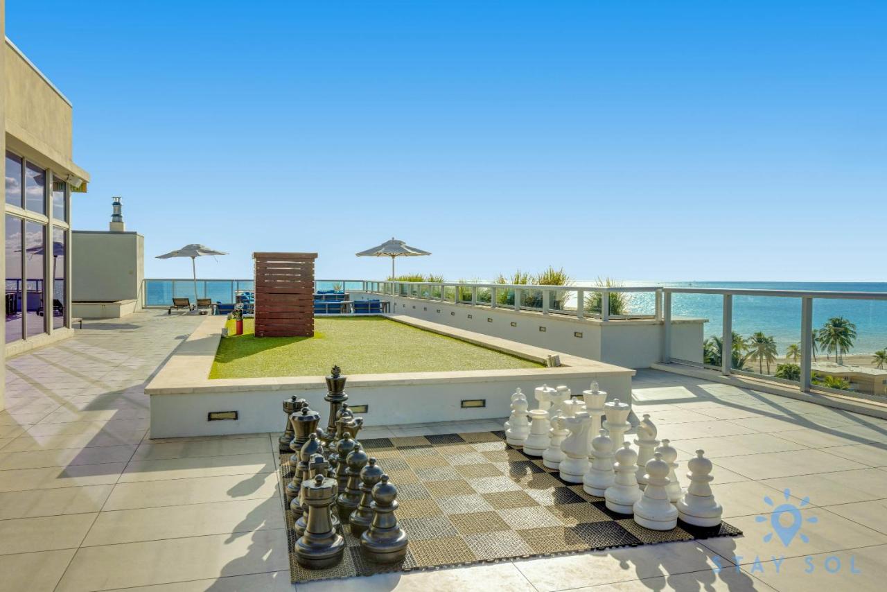  | Coolest Apartment Rooftop Pool Hot Tub
