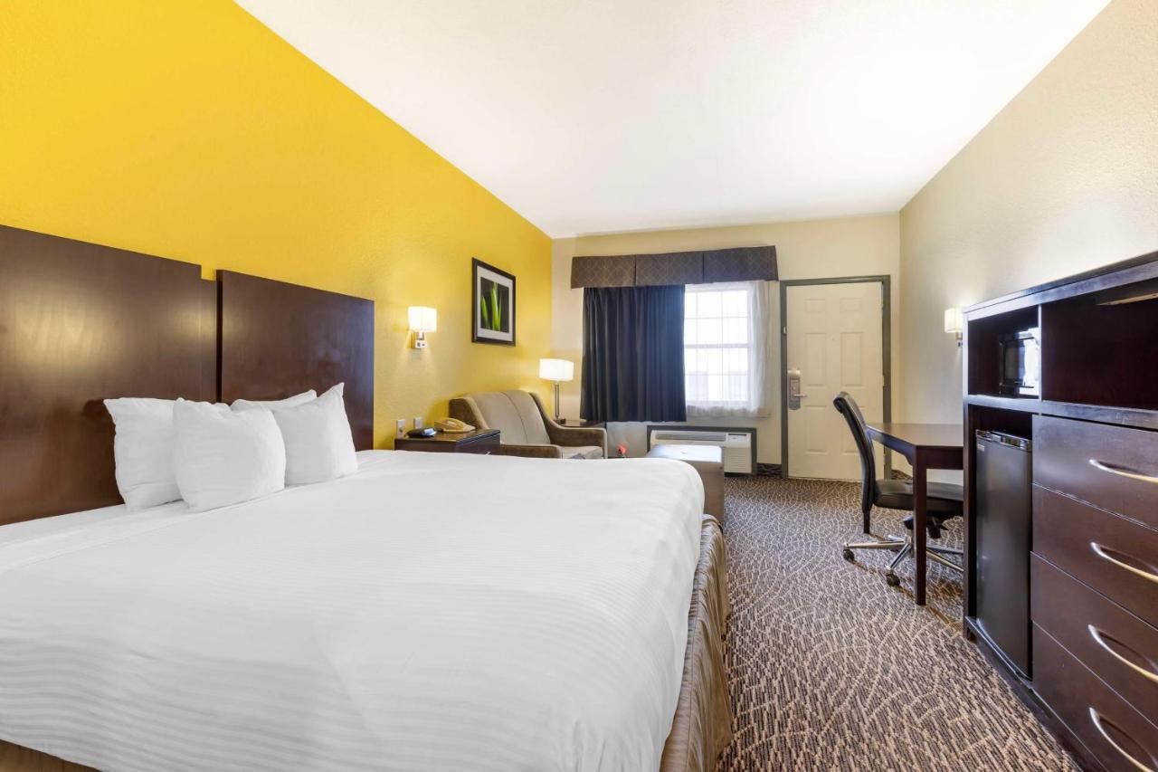 King Room with Sofa Bed - Non Smoking at Best Western West Monroe Inn