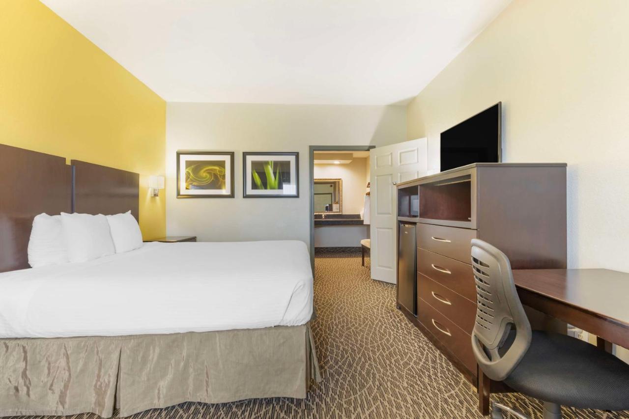 King Room - Disability Access - Non Smoking at Best Western West Monroe Inn