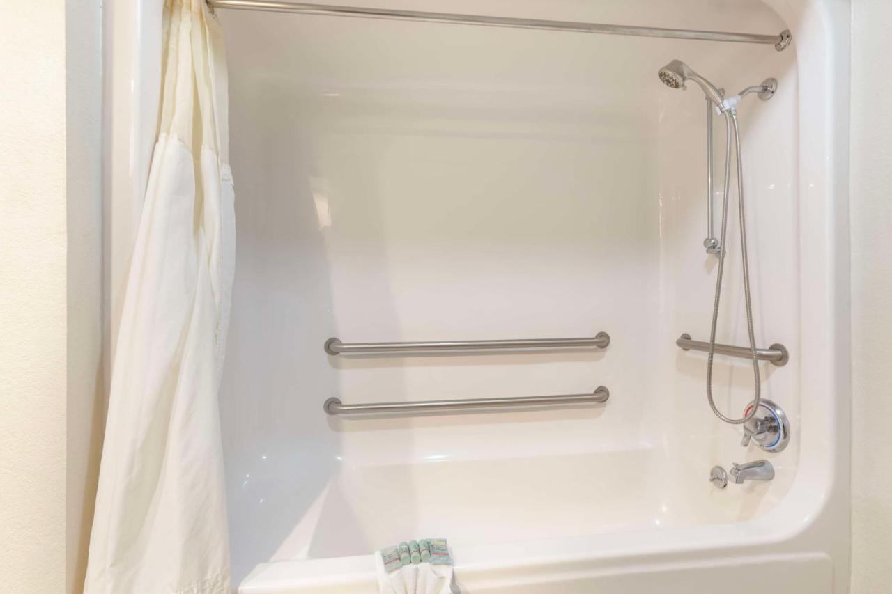 King Room - Disability Access - Non Smoking at Best Western West Monroe Inn