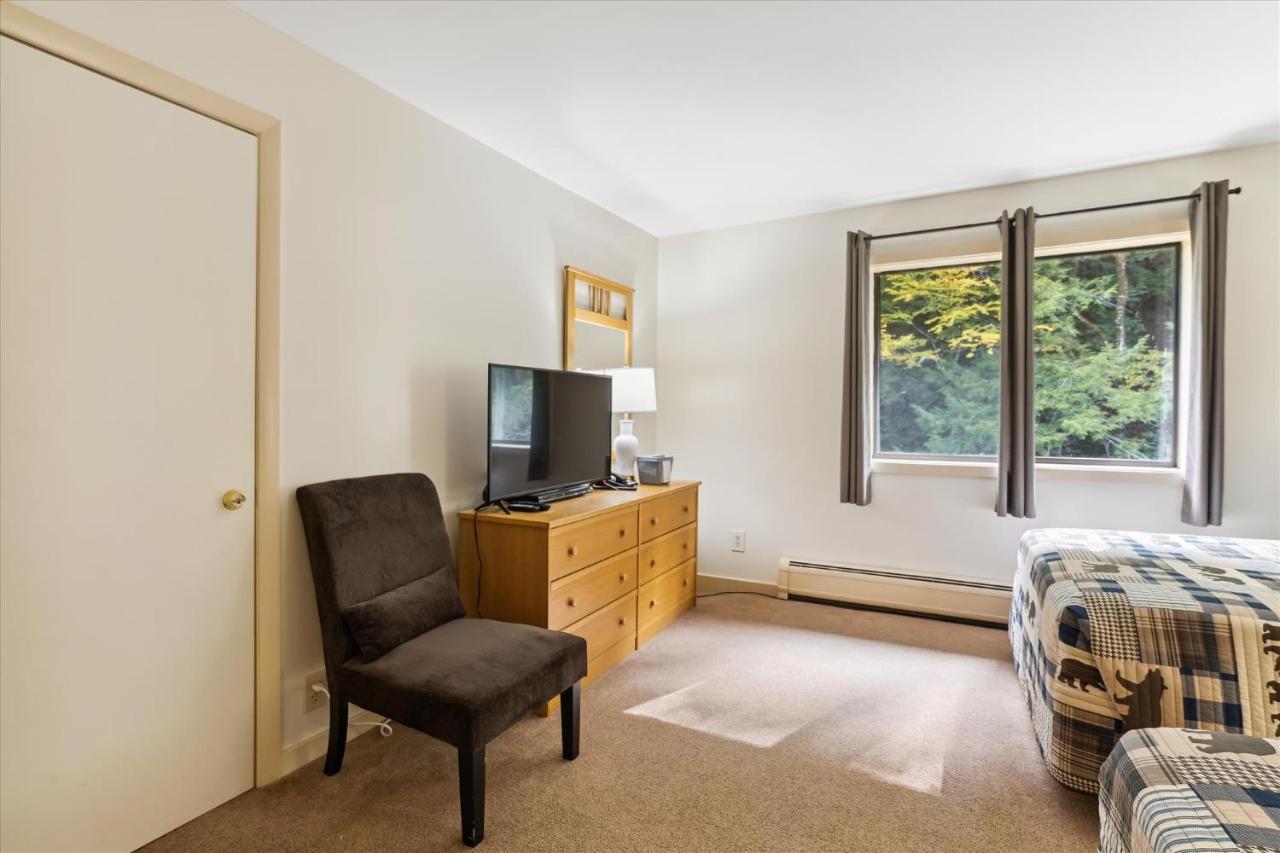 | Cedarbrook Hotel Room w/2 Doubles 218
