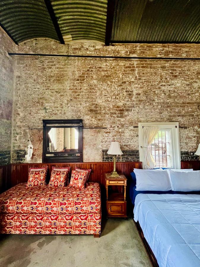 | Inn at the Old Jail
