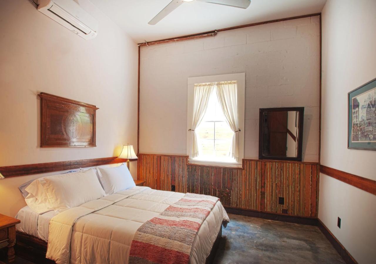  | Inn at the Old Jail