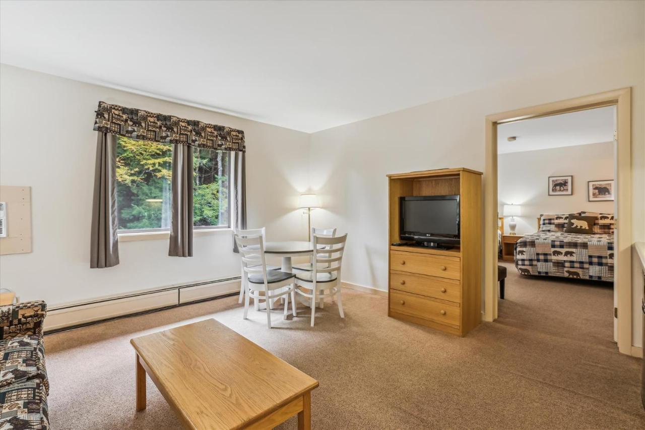 | Cedarbrook One Bedroom Suite 11416