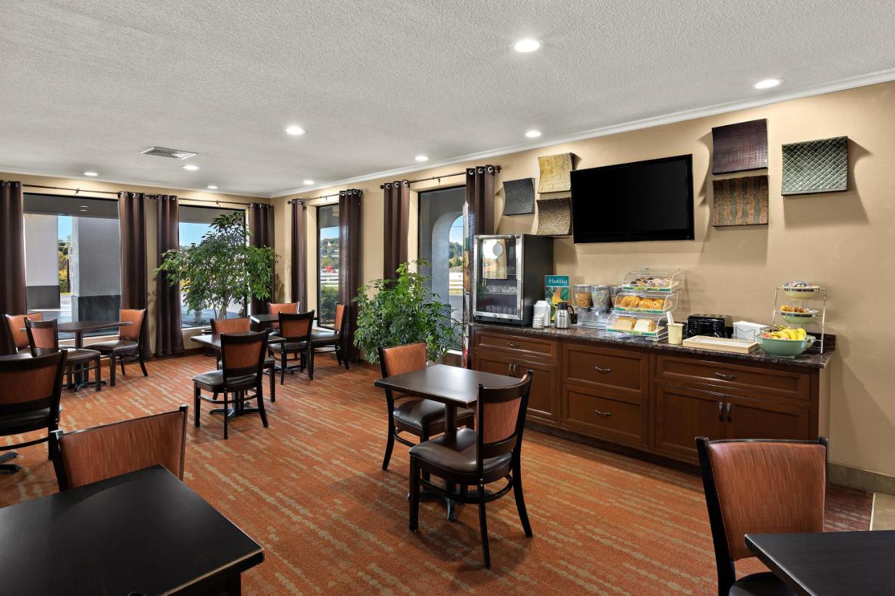  | Quality Inn Dandridge