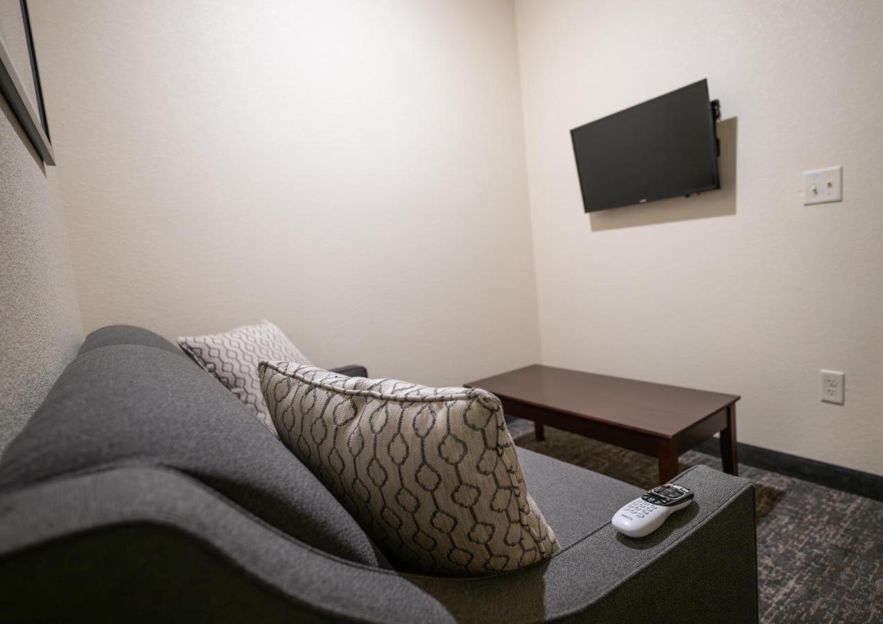 King Studio at Cobblestone Hotel & Suites - Lamar