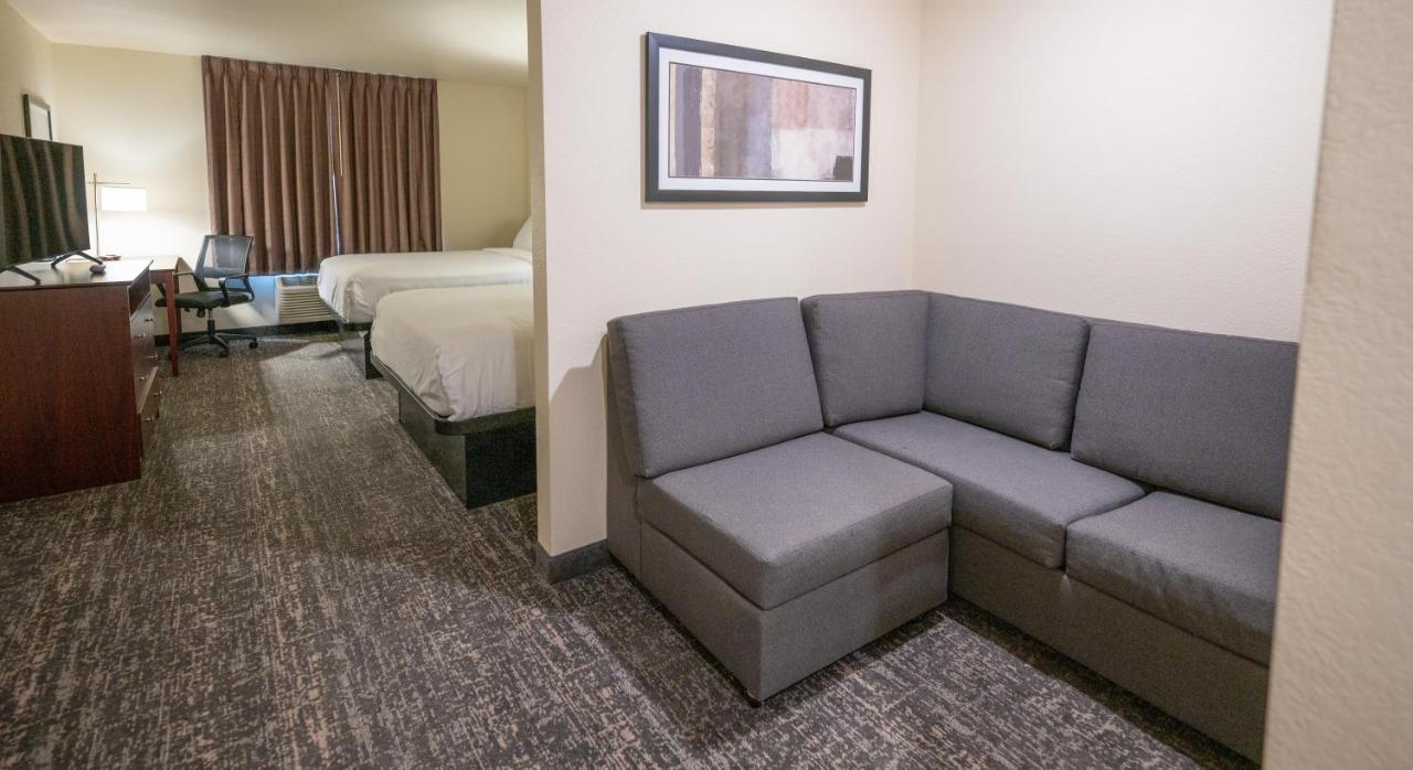 Queen Studio at Cobblestone Hotel & Suites - Lamar