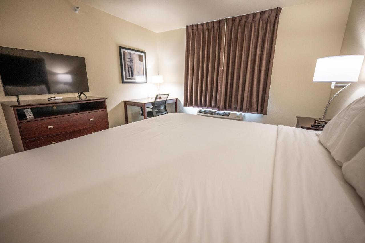 King Room - Disability Access at Cobblestone Hotel & Suites - Lamar