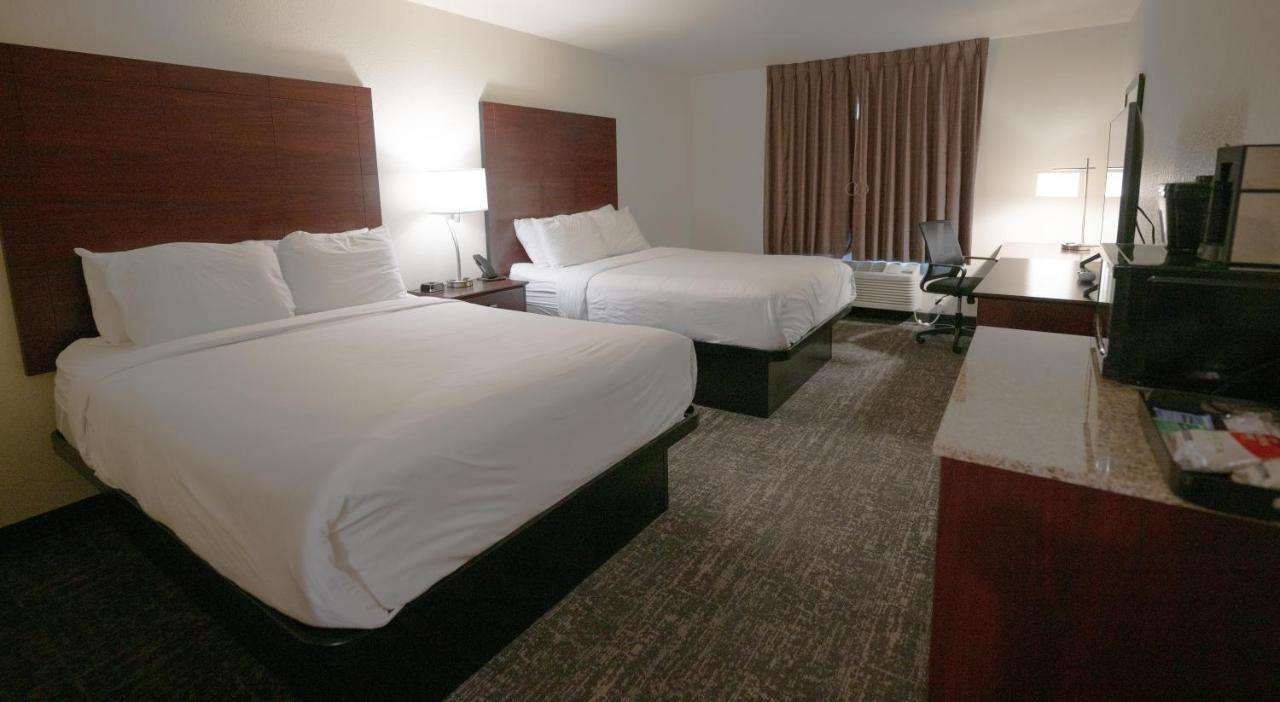 Queen Room - Disability Access at Cobblestone Hotel & Suites - Lamar
