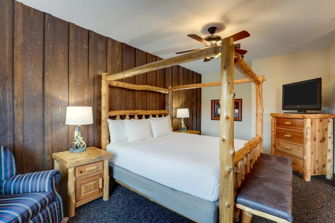 Superior Suite at Stoney Creek Hotel Sioux City