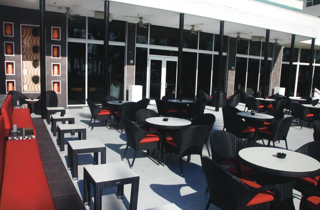 | Riu Plaza Miami Beach