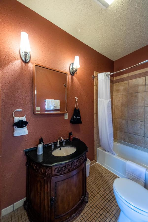 Standard Queen Room at The Crescent Hotel and Spa