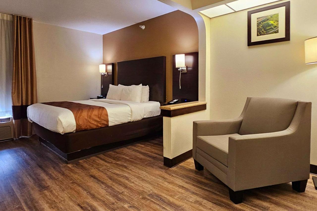 | Quality Inn & Suites near St Louis and I-255