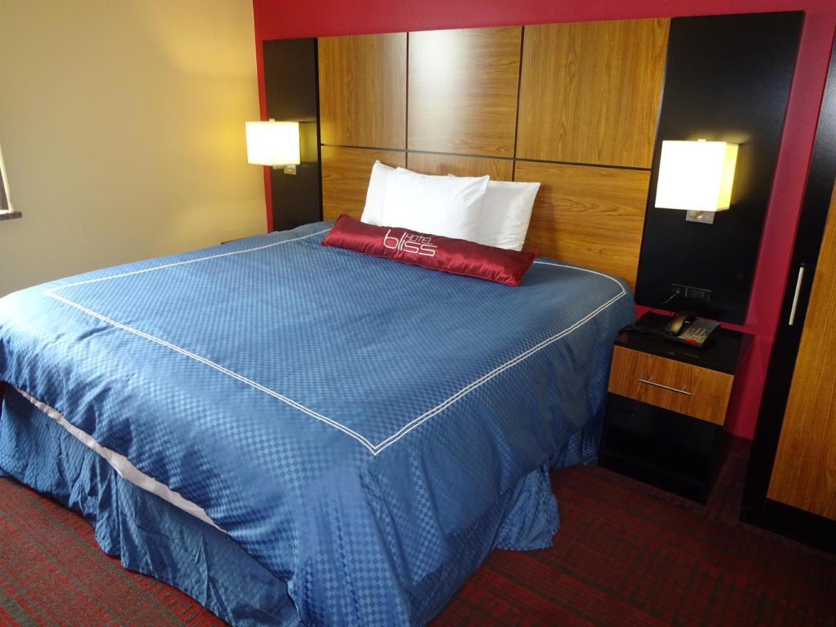 | Hotel Bliss - Brooklyn