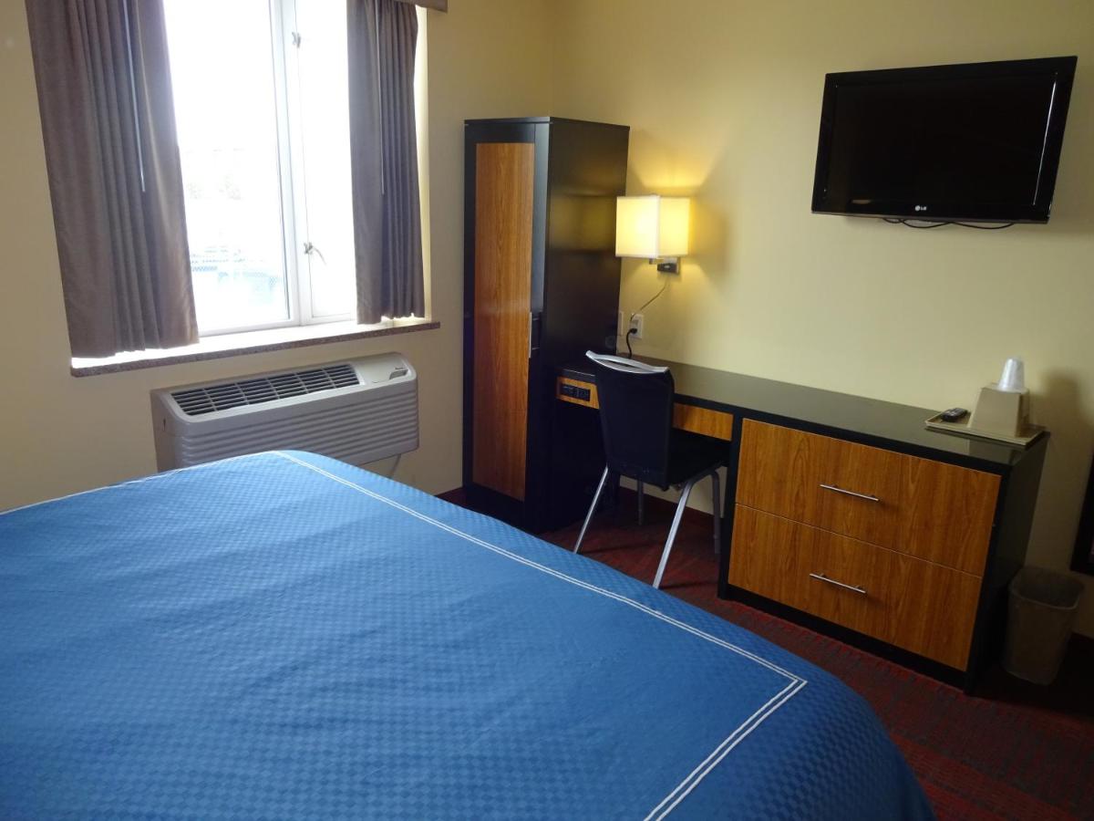 | Hotel Bliss - Brooklyn