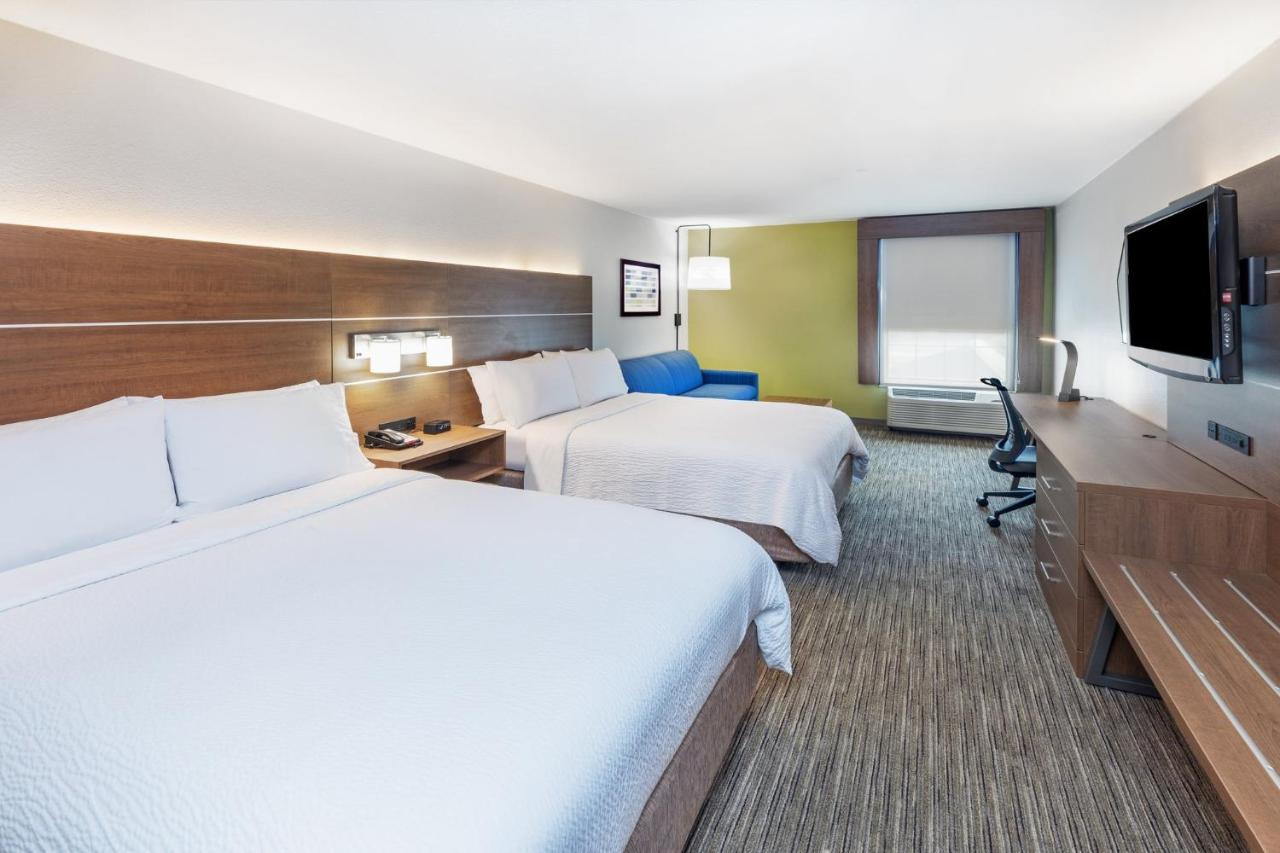 King Room with Disability Accessible Tub - Non-Smoking at Holiday Inn Express & Suites Sulphur (Lake Charles) by IHG